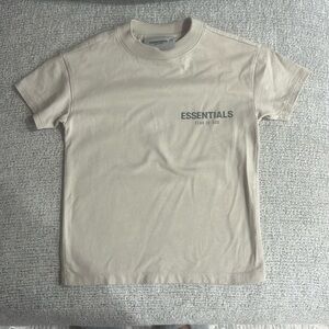 COPY - Kids Essentials fear of god T-Shirt.